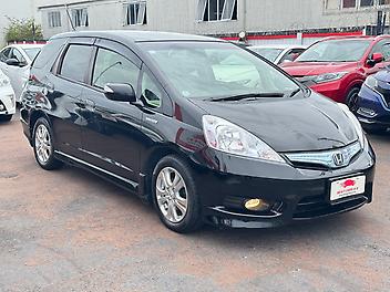 2013 Honda Fit SHUTTLE HYBRID SELECTION | HALF LEATHER