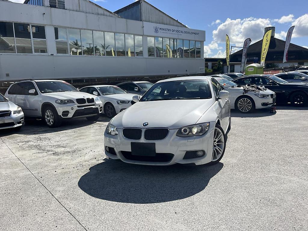 2013 Bmw 320i M-SPORT PACKAGE COUPE