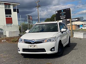 2014 Toyota Corolla Fielder Hybrid G