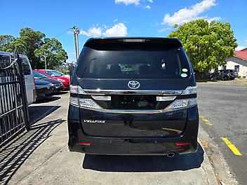 2014 Toyota Vellfire 2.4Z