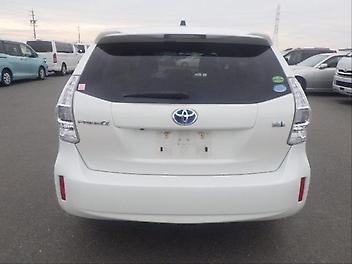 2013 Toyota Prius ALPHA