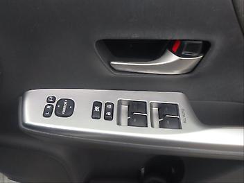 2013 Toyota Prius ALPHA