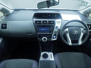 2013 Toyota Prius ALPHA