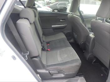 2013 Toyota Prius ALPHA
