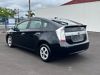 2012 Toyota Prius PHEV