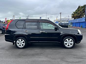 2009 Nissan X-trail 4WD*Heated Seats*TowBar