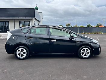 2012 Toyota Prius PHEV