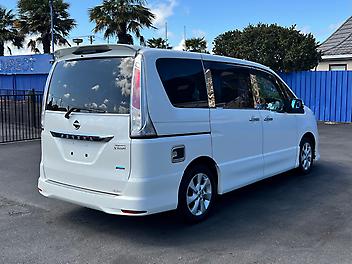 2012 Nissan Serena