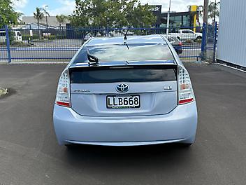 2011 Toyota Prius HYBRID