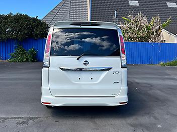 2012 Nissan Serena