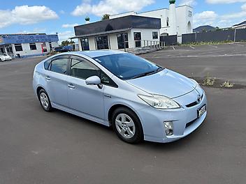 2011 Toyota Prius HYBRID