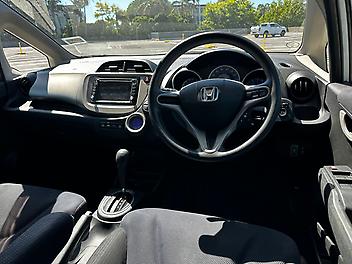 2013 Honda Fit HYBRID