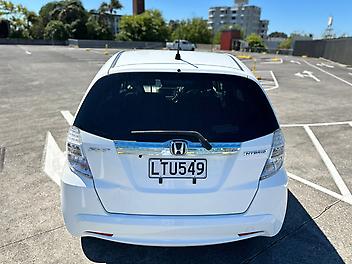 2013 Honda Fit HYBRID