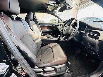 2017 Toyota C-hr HYBRID G GRADE LED VERSION | APPLE CAR PLAYER | (PRE-OWNED)
