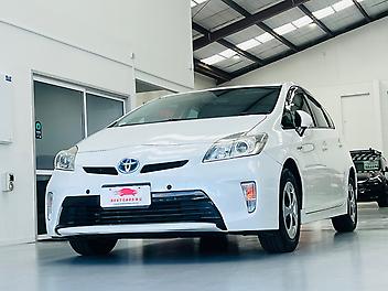 2015 Toyota Prius S GRADE HYBRID | FOGs | FUEL SAVER