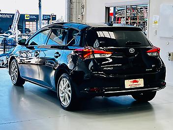 2017 Toyota Auris HYBRID HATCHBACK | FOG LAMPS | ALLOY WHEELS