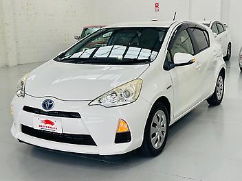 2012 Toyota Aqua S GRADE | PUSH START WITH SMART KEY | (PRE-OWNED)