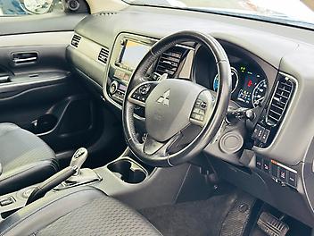 2013 Mitsubishi Outlander PHEV 4WD | LEATHER | HEAT SEAT | (PRE-OWNED)