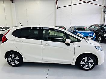 2013 Honda Fit HYBRID F-PACKAGE | ARM REST | REVERSE CAMERA