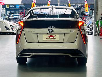 2017 Toyota Prius S LIMITED HYBRID | CRUISE CONTROL | BODY KIT