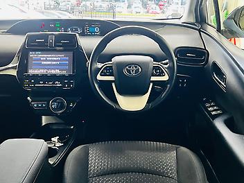2017 Toyota Prius S LIMITED HYBRID | CRUISE CONTROL | BODY KIT