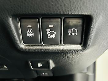 2017 Toyota C-hr G LIMITED HYBRID | RADAR CRUISE CONTROL | LOW MILEAGE