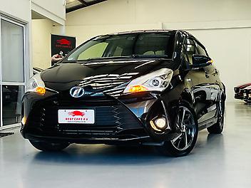 2017 Toyota VITZ HYBRID U SPORT PACKAGE | HIGH SPEC | CRUISE CONTROL