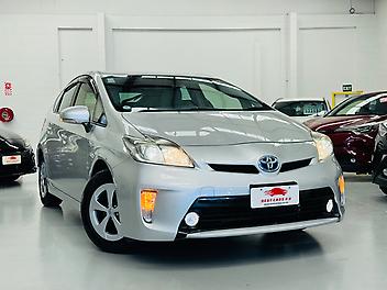 2016 Toyota Prius S LIMITED HYBRID | FOG LAMPS