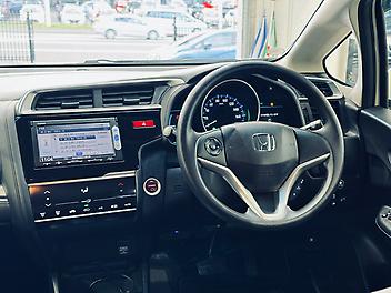 2013 Honda Fit HYBRID F-PACKAGE | ARM REST | REVERSE CAMERA