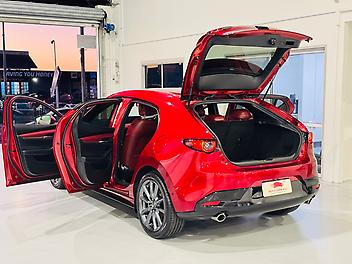 2019 Mazda 3 FASTBACK 20S BURGUNDY  LIMITED SELECTION | SUPER LOW KM