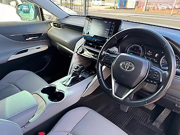 2020 Toyota Harrier G GRADE LIMITED HYBRID | LEATHER PACKAGE | LOW KM