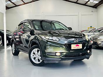 2014 Honda Vezel HYBRID SUPER LOW MILEAGE - 30,000 KM ONLY 