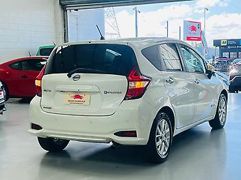 2016 Nissan NOTE MEDALIST E-POWER SAFETY EDITION