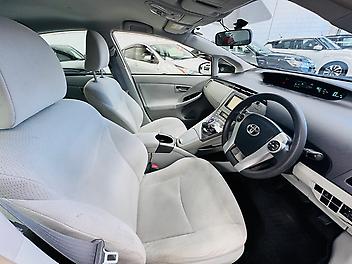 2016 Toyota Prius S LIMITED HYBRID | FOG LAMPS