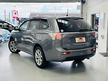 2014 Mitsubishi Outlander PHEV 4WD | LEATHER TRIM | CRUISE | HEAT SEAT | POWER TAIL GATE