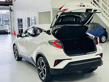 2017 Toyota C-hr HYBRID | G GRADE LIMITED | FOG LAMPS | 