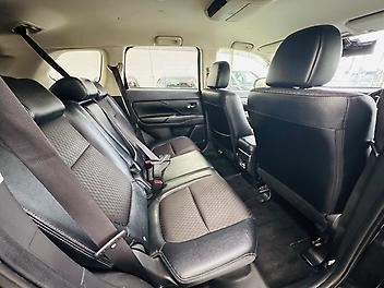 2013 Mitsubishi Outlander PHEV 4WD | LEATHER | HEAT SEAT | (PRE-OWNED)