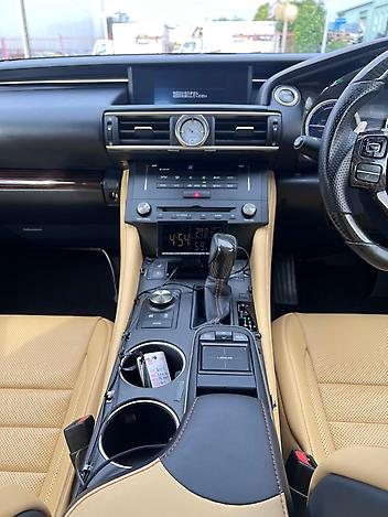 2015 Lexus Rc300h VERSION L | 2 DOOR COUPE | LIMITED EDITION