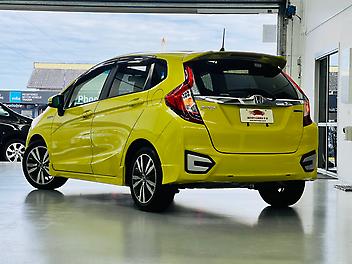 2013 Honda Fit S GRADE SPORTS HYBRID | TIPTRONIC | FOGs | ALLOYs 