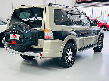 2013 Mitsubishi Pajero 3.2L DIESEL EXCEED | 7 SEATER | 4WD | FRESH IMPORT |