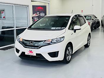 2013 Honda Fit HYBRID F-PACKAGE | ARM REST | REVERSE CAMERA