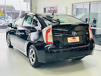 2015 Toyota Prius S LIMITED HYBRID | FOG LAMPS | REAR WIPER