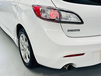 2011 Mazda Axela 1.5L SPORTS HATCHBACK | AUTOMATIC | (PRE-OWNED)