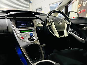 2013 Toyota Prius S LIMITED HYBRID | FOG LAMPS | (PRE-OWNED)
