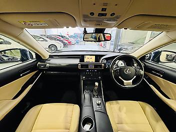 2015 Lexus Is300h METALIC BLUE HYBRID LIMITED | SUPER LOW KM |