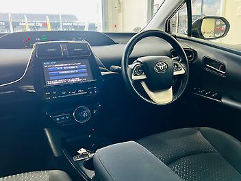 2017 Toyota Prius S LIMITED HYBRID | CRUISE CONTROL | BODY KIT