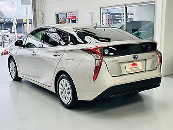 2018 Toyota Prius S LIMITED SAFETY PLUS | CRUISE CONTROL | AUTO PARKING