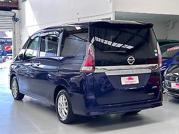 2017 Nissan Serena 2.0 L HYBRID V PACKAGE | 8 SEATER | ADAPTIVE CRUISE CONTROL 