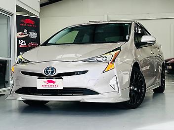 2017 Toyota Prius S LIMITED HYBRID | CRUISE CONTROL | BODY KIT