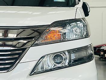 2013 Toyota Vellfire Z GRADE | AWD | 8 SEATER | FOGs |  ALLOYs | PARKING SENSORS